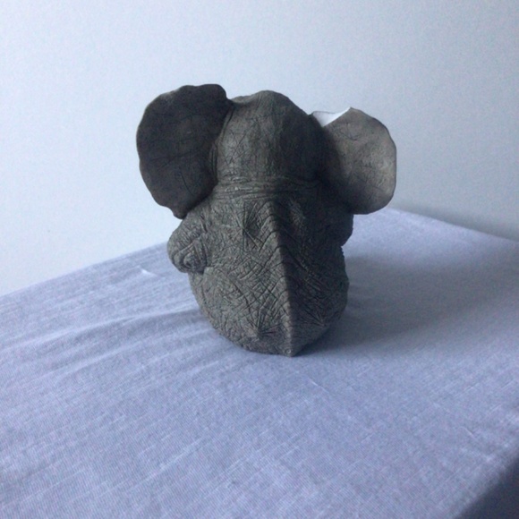 Elephant with Bird figurine - Picture 2 of 7